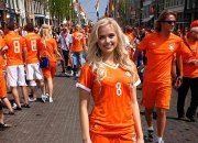 英雄联盟总决赛2025-荷兰以惊人表现晋级欧国联半决赛的简单介绍