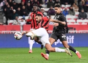 -雷恩在法国联赛中再次赢球