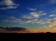 英雄联盟总决赛门票-重剑对绣花针，厄德高一锤定音，几内亚狂潮难掩乌拉圭技术之光