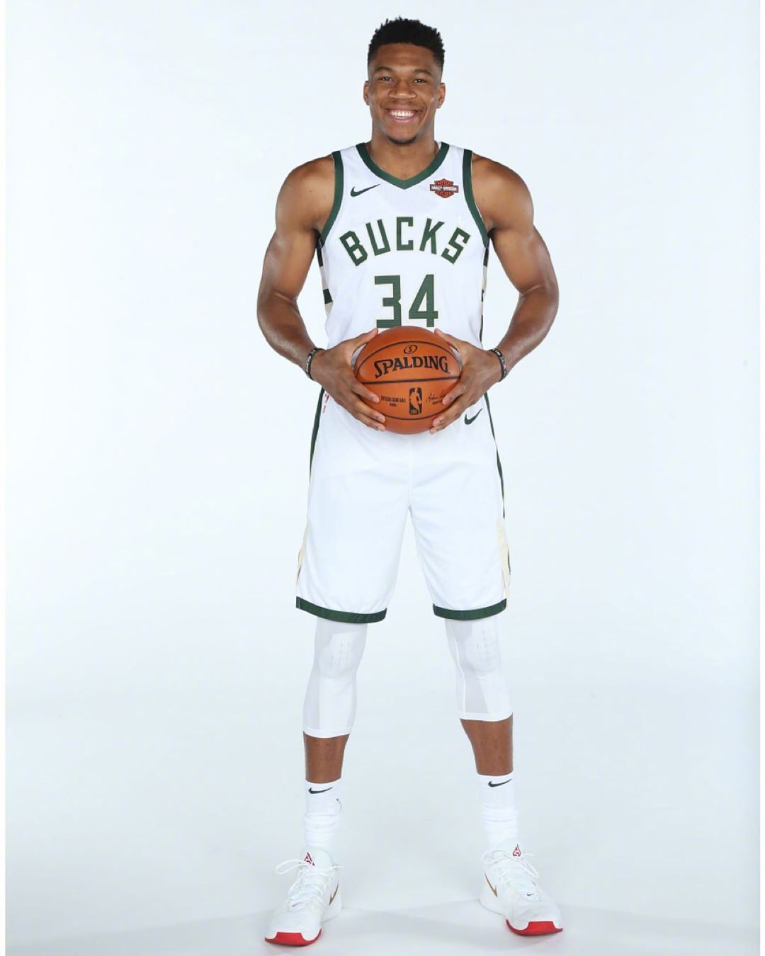 雄鹿队目标明确,冲击季后赛资格的简单介绍 雄鹿队目标明确,冲击季后赛资格的简单介绍