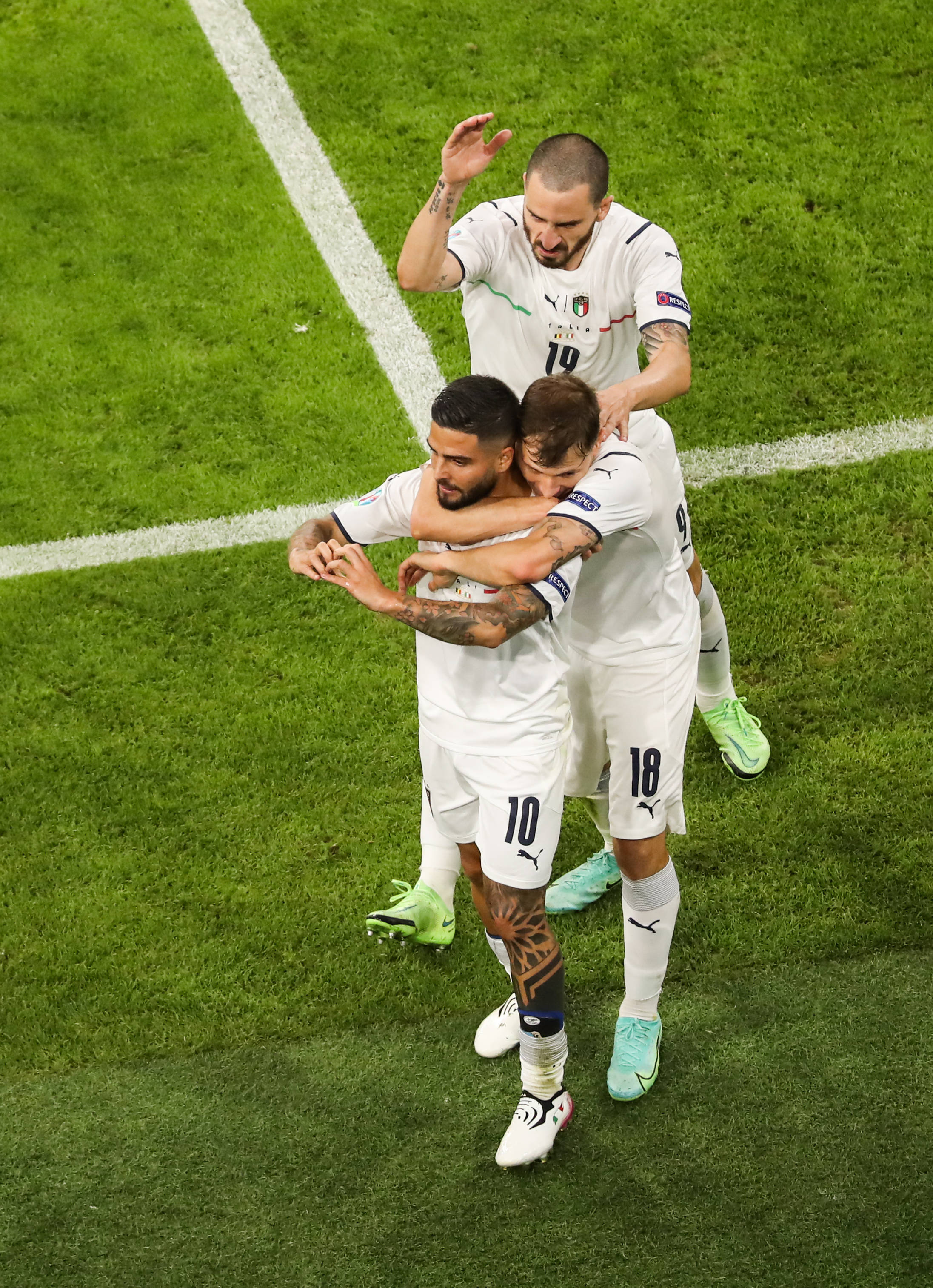 意大利足球赛场上的精彩瞬间 意大利足球赛场上的精彩瞬间