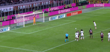 AC米兰险胜西班牙,加维点燃赛场 AC米兰险胜西班牙,加维点燃赛场