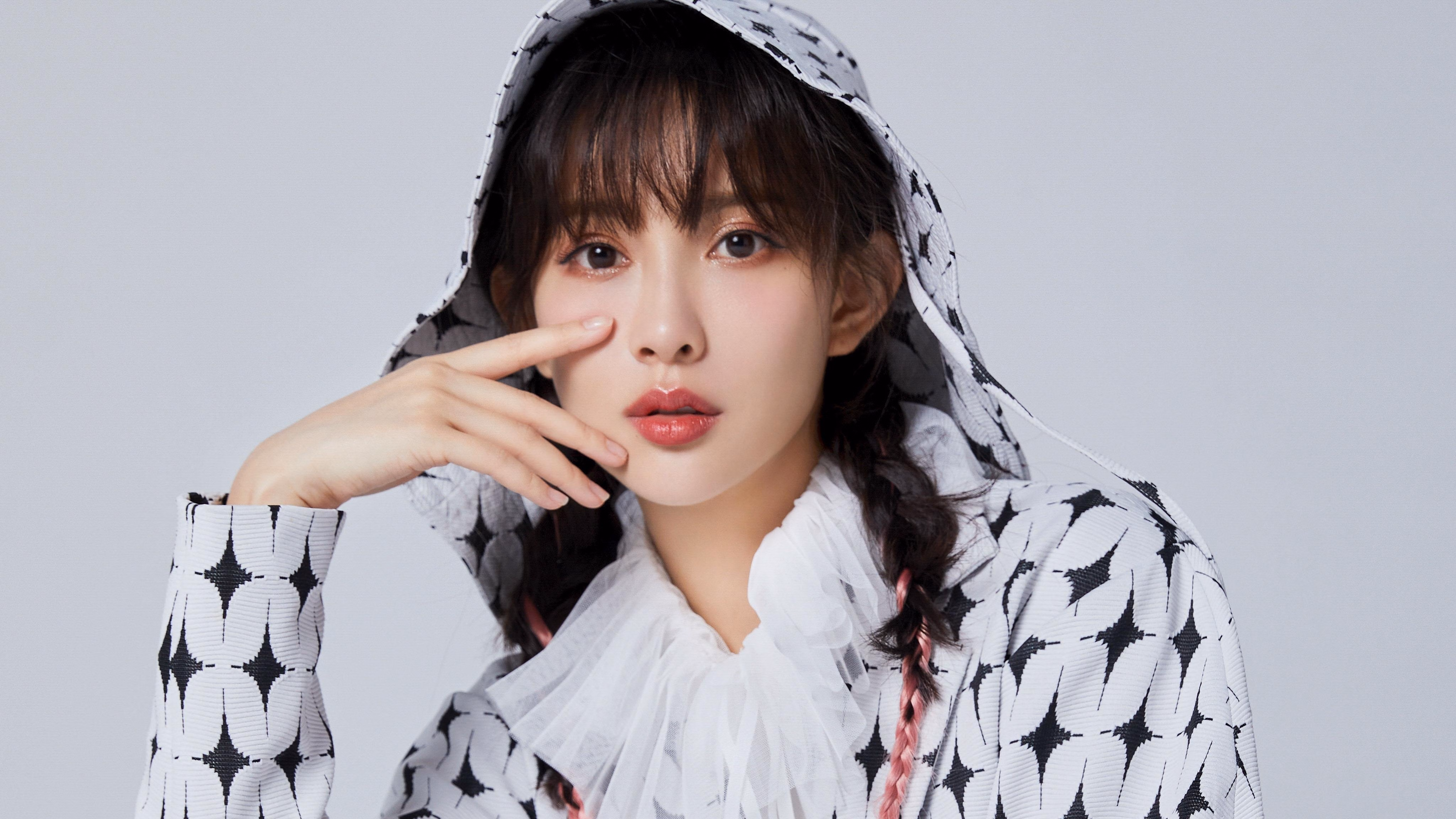 唯一性的双重奏，萨拉赫扛起利物浦，皇家社会制霸德国